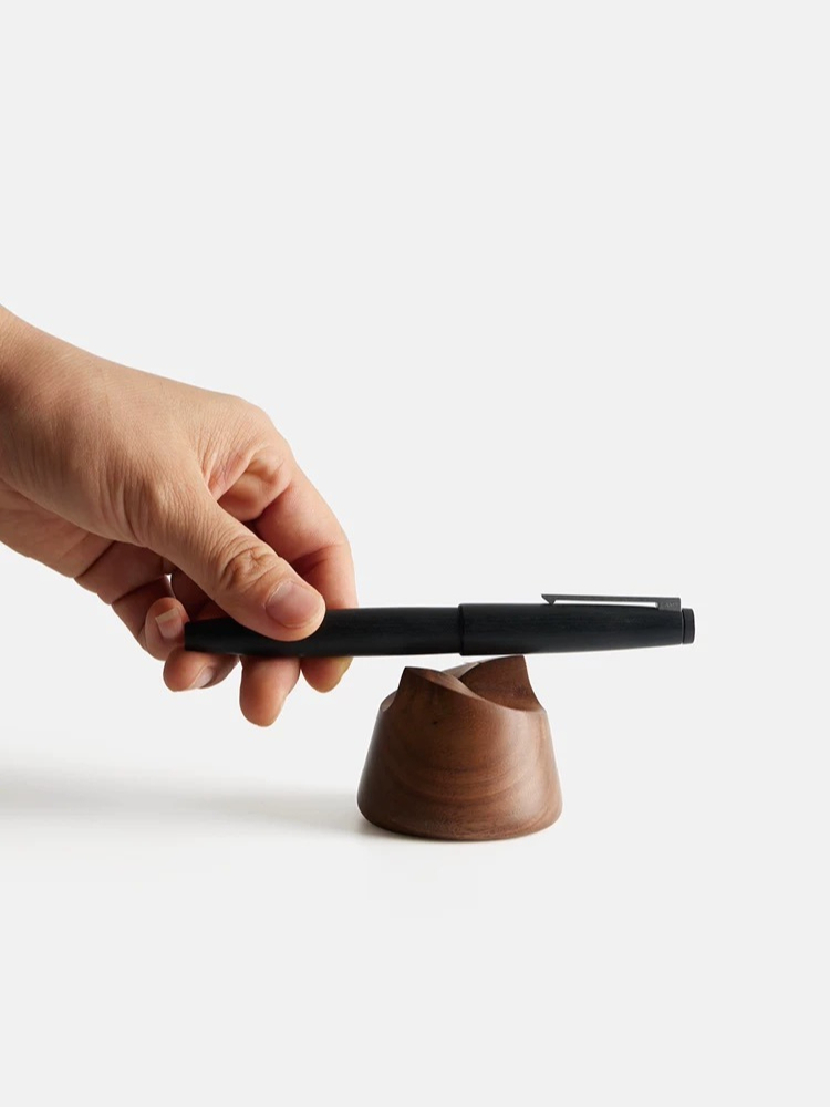 Wooden Fountain Pen Desk Stand Holder - Stojak na pióra wieczne z drewna