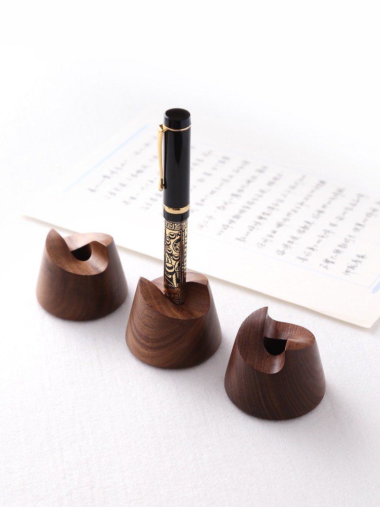 Stojak na pióra wieczne z drew – Wooden Fountain Pen Desk Stand Holder recenzja i cena